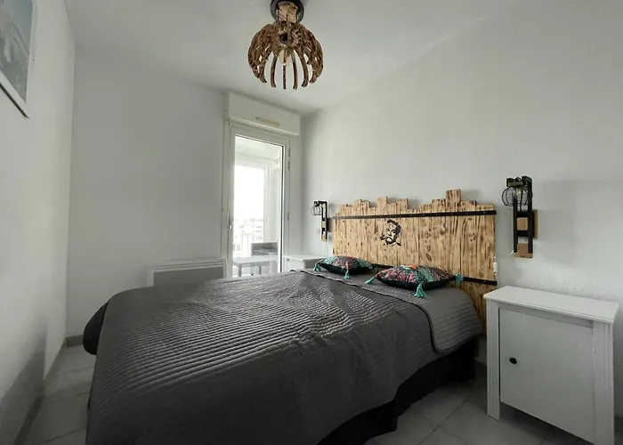 Apartamento 2 Pieces Mezzanine, Parking Prive, Animaux Admis - Fr-1-338-475